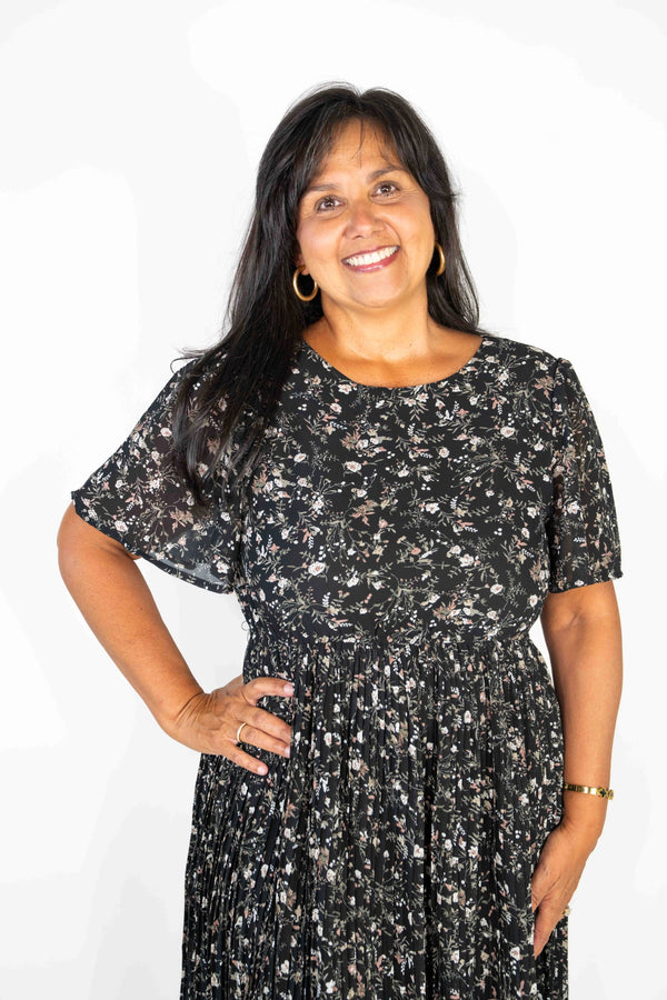 BLACK PLEATED MIDI DRESS