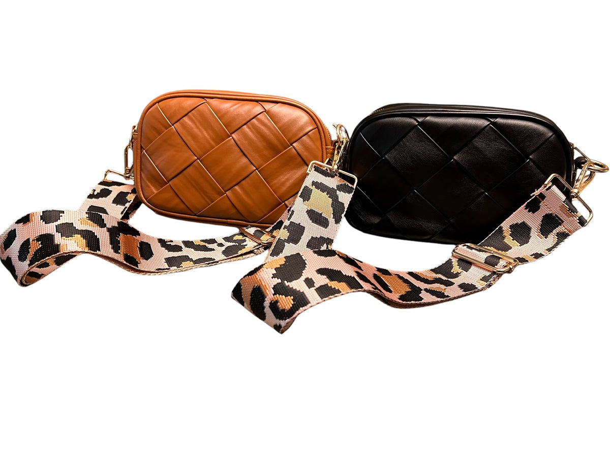 LEOPARD STRAP ZIPPER PURSE