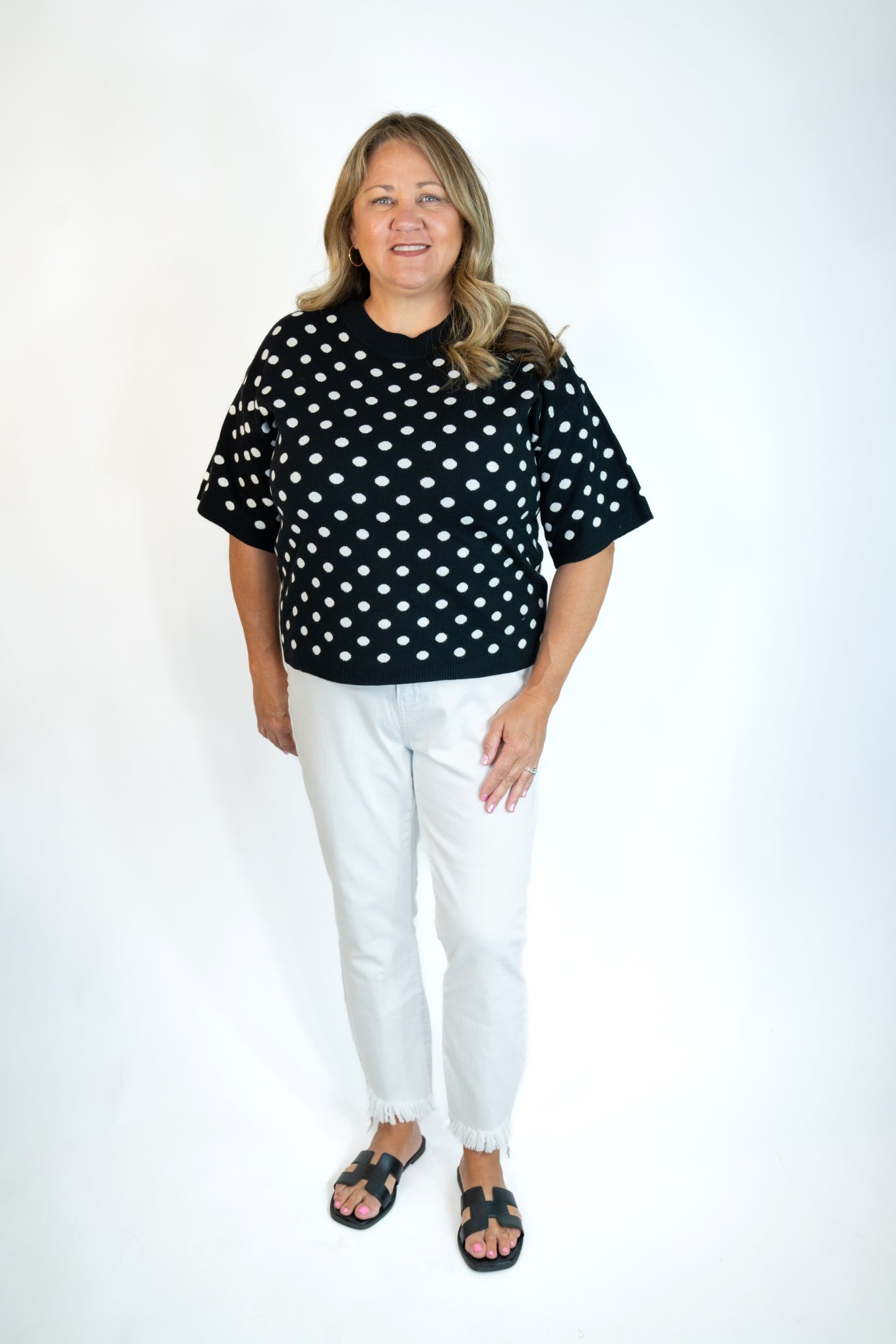 BLACK AND WHITE POLKA DOT TOP – Sisters Boutique