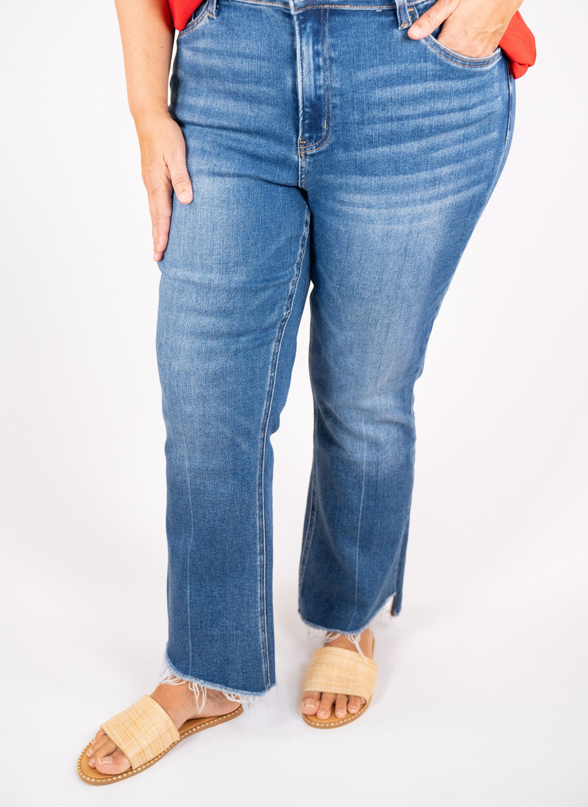 CURVY SIZE HIGH RISE STEP HEM KICK FLARE JEANS